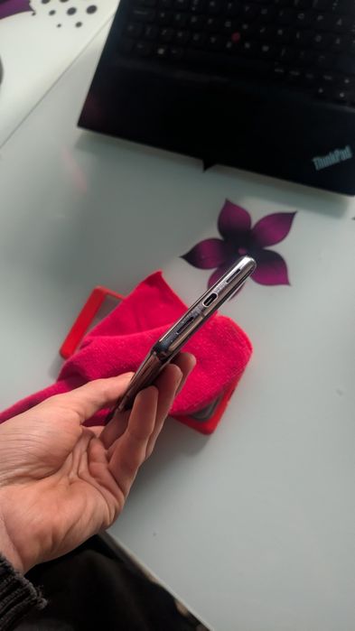 Vând Google Pixel 7 Pro 256GB (Negru/Obsidian) – Proiect Recondiționare / Pentru Piese + 6 Huse CADOU