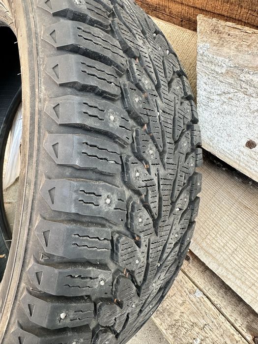 245/50 R18 Kumho Winterkraft WI32