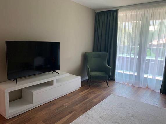 Дава се под наем Тристаен апартамент в София, Драгалевци - 120 кв.м за 1800 € - Снимка #3