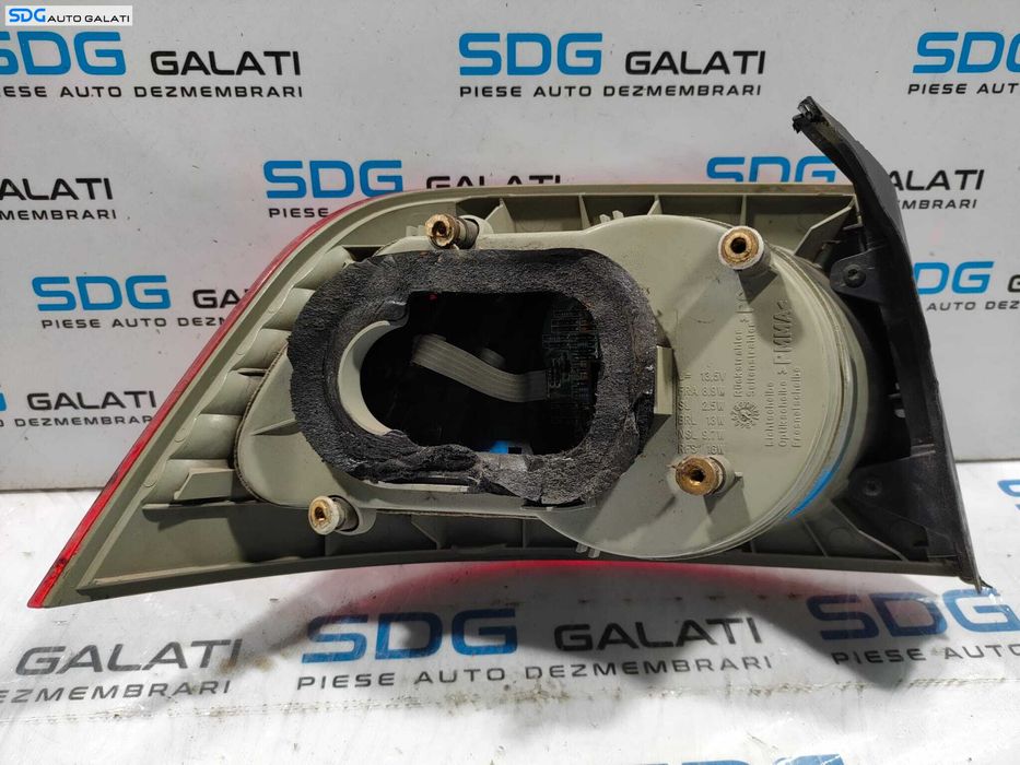 Stop Lampa Tripla Dreapta Volkswagen Phaeton 2002 - 2010 [L4959]