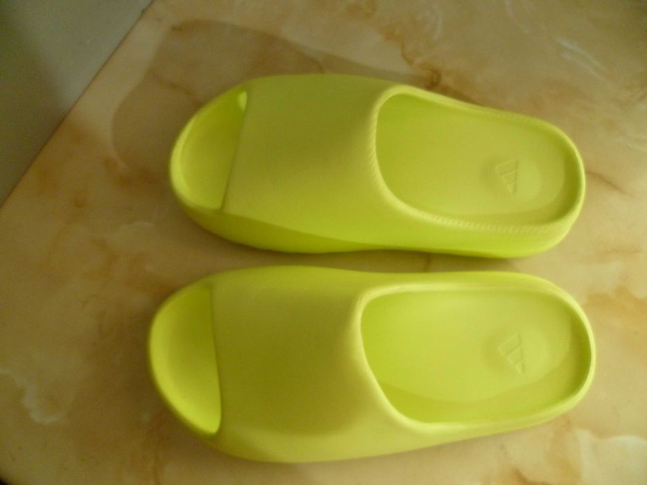 ADIDAS чехли №39