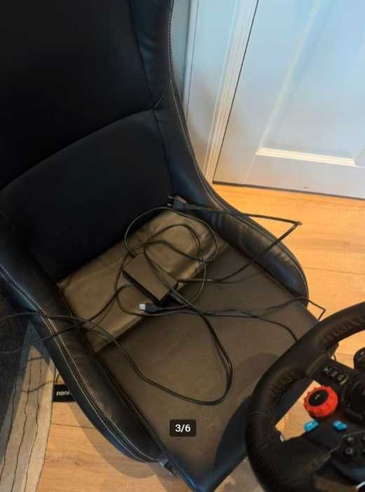 Simulator curse complet: Playseat Evolution + volan Logitech G29