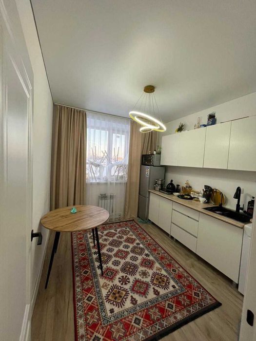 Продажа 2-комн. район 5 магазина