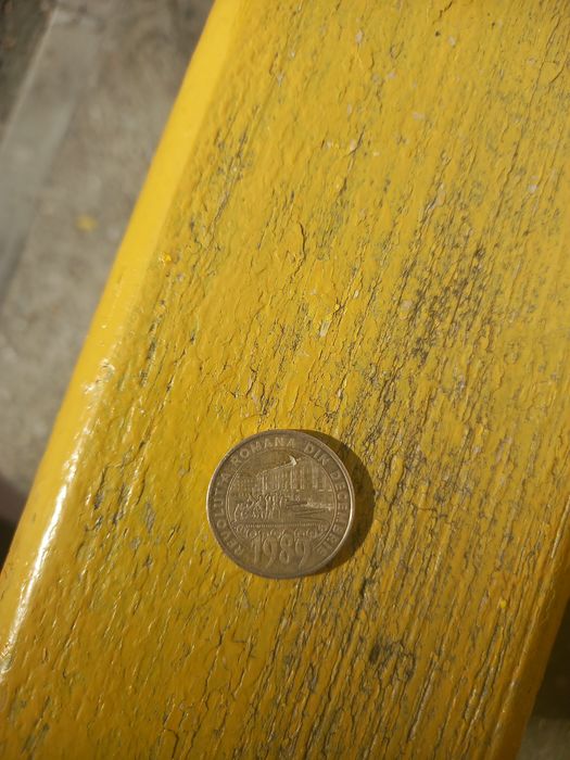 Monedă de 50 de bani cu revoluția română din anul 1989