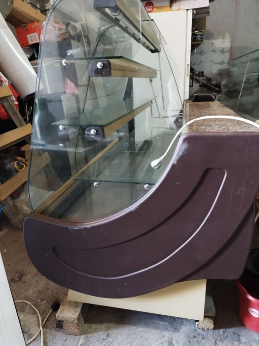 Хладилна витрина