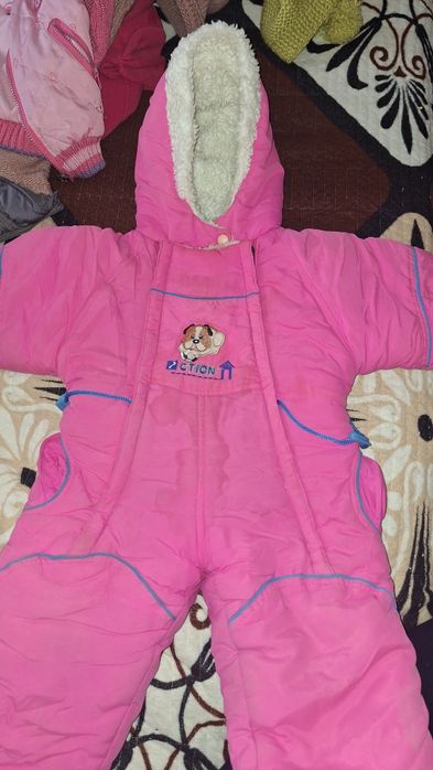 Продаю детские вещи