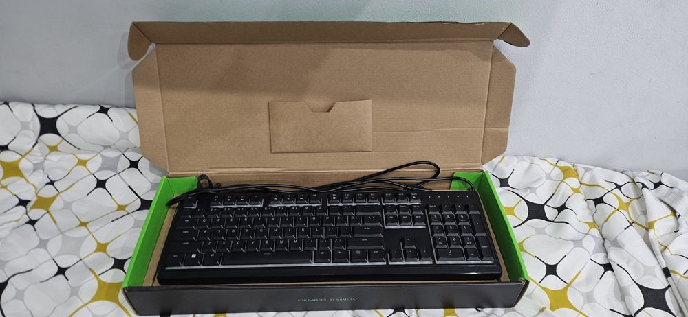 Геймърска клавиатура Razer Ornata V3 X