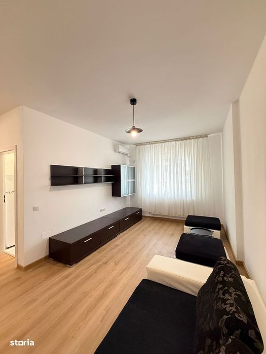 Apartament Cu Doua Camere- Loc De Parcare Inclus-Nemobilat