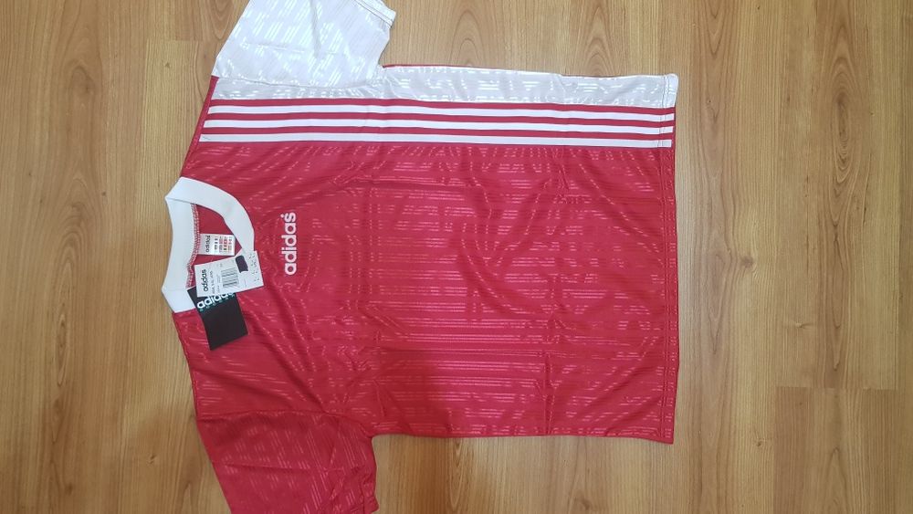 Tricou Adidas original fotbal marimea L 100% polyester