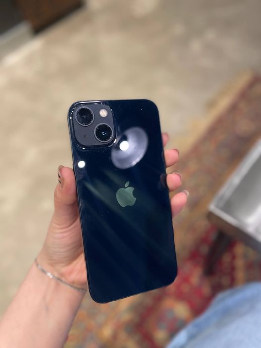iPhone 13 128гб. С коробкой.