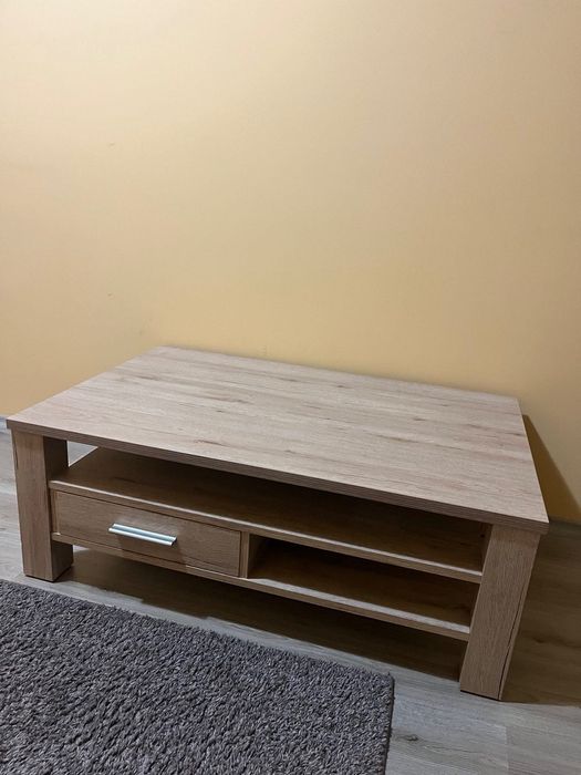 Ниска холна маса