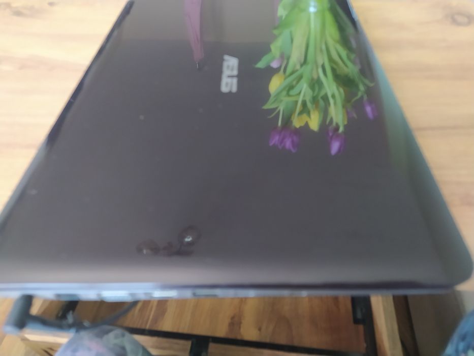 Лаптоп Асус K556QU