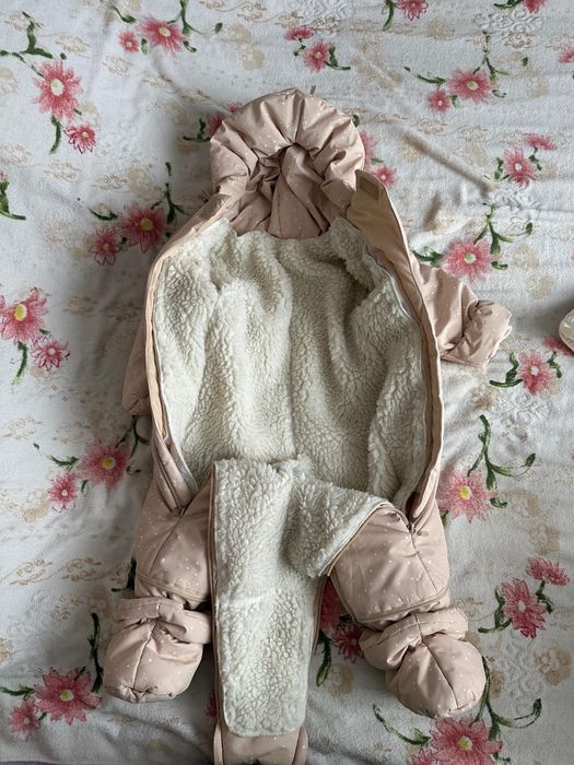 Продам детский зимний комбинезон-трансформер