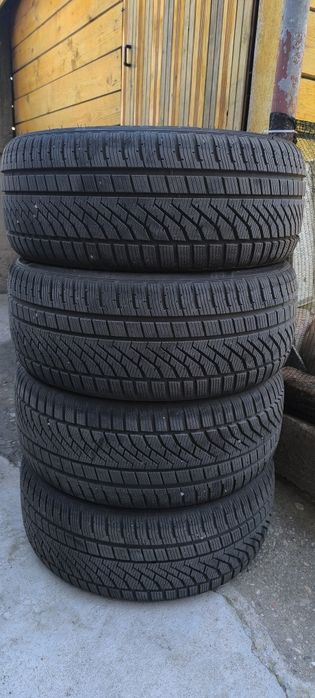 Зимни гуми 4 бр.Petlas 225/45/R17