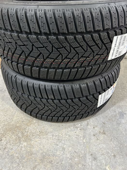Anvelope iarna Noi Dunlop 225/40 R18 dot 2024