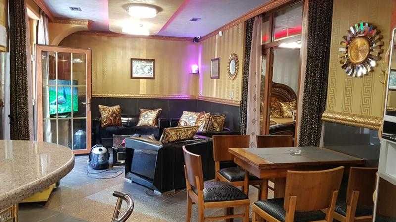 Дава се под наем Тристаен апартамент в София, Зона Б-18 - 150 кв.м за 1050 € - Снимка #4