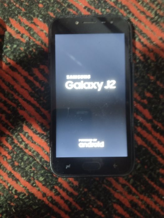 Самсунг а8 работает