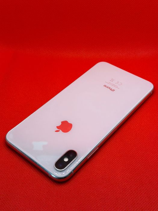 iPhone XS за части