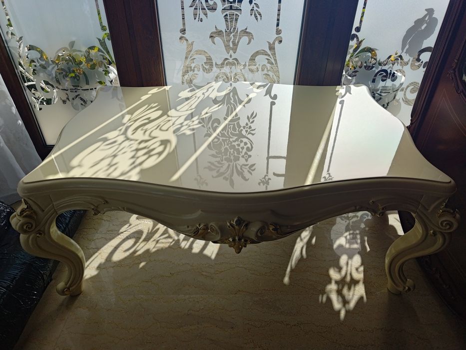 Vând Masă Lemn Masiv