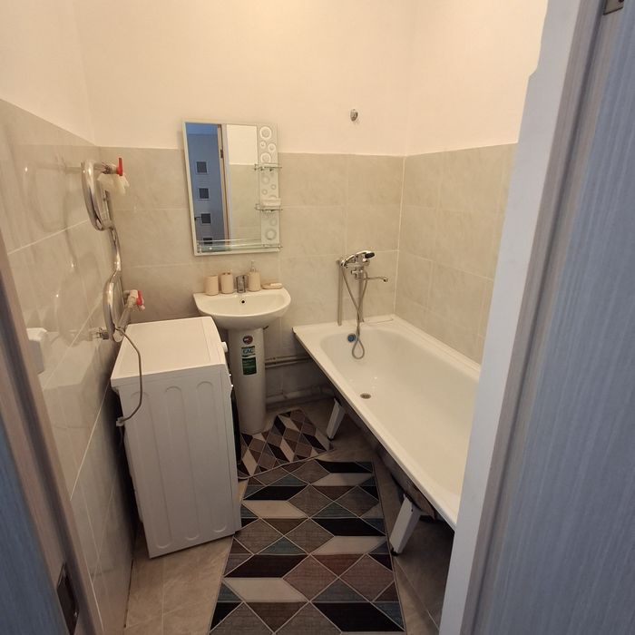 1 этаждан 2 бөлмелі пәтер ұзақ мерзімге жалға беріледі