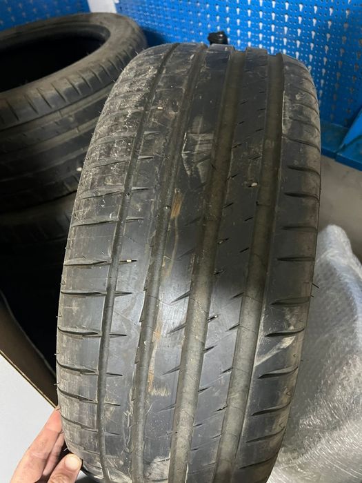 Продам резину р. 225 ×45 ×18