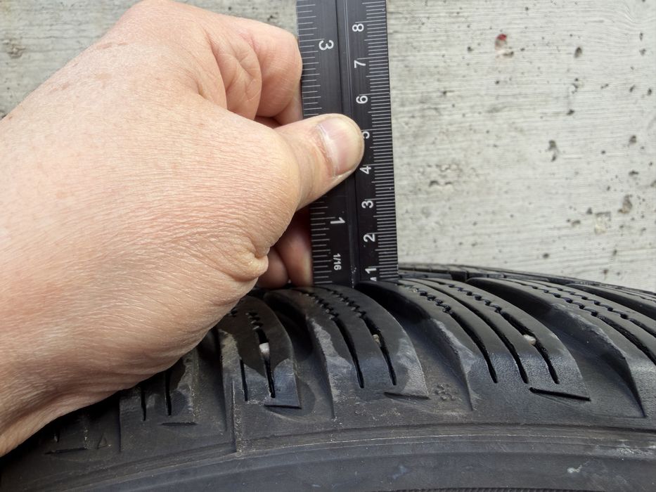 Зимни гуми Hankook 235/45/18