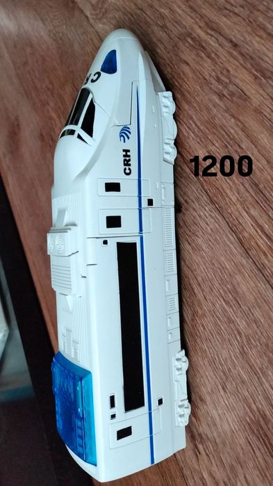 Кран,     игрушки б/у