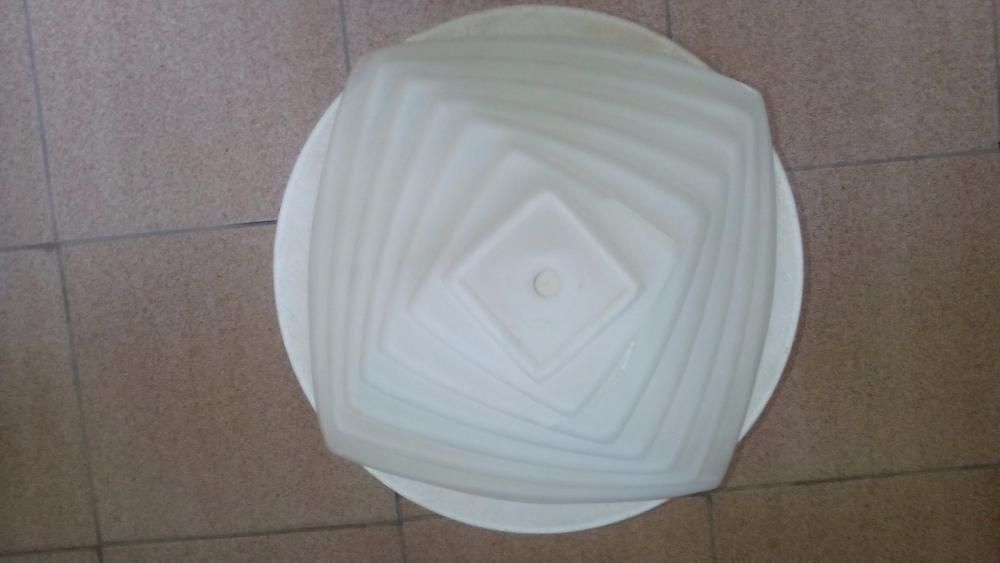 Полилей, лампион, плафон