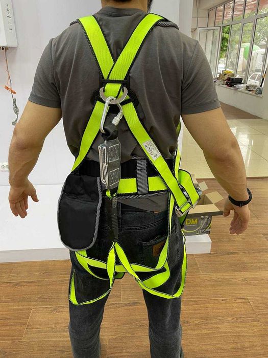 Страховочный пояс (Ремень безопасности)