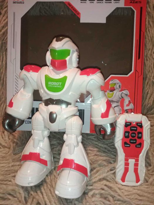 Робот с дистанционно управление