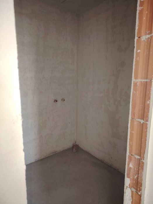 Продава се Двустаен апартамент в Пловдив, Гагарин - 64 кв.м за 868 €/кв.м - Снимка #1