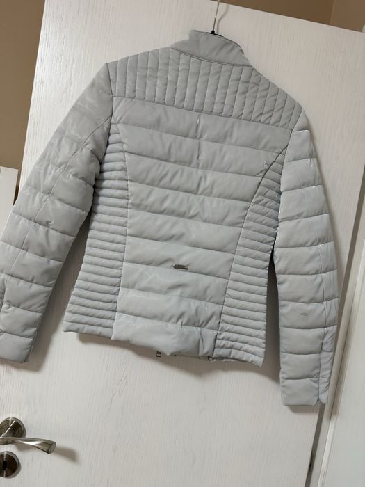 Дамско яке Guess