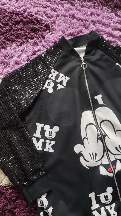 Geacă damă Mickey mouse.