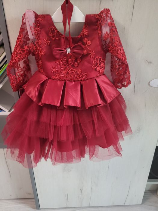 Rochita eleganta fetite