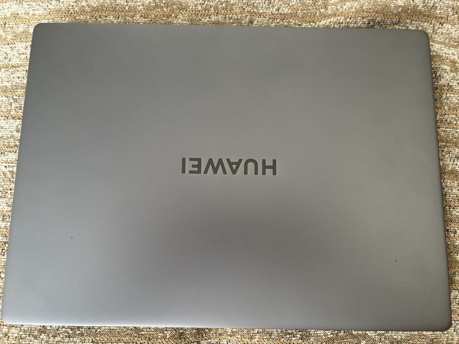 Huawei matebook d14