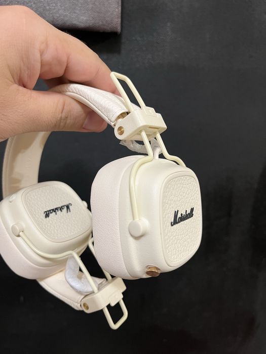 Наушники Marshall