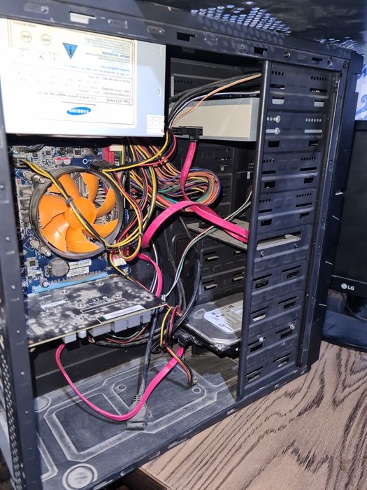 Kompyuter komplekt ideal srochna