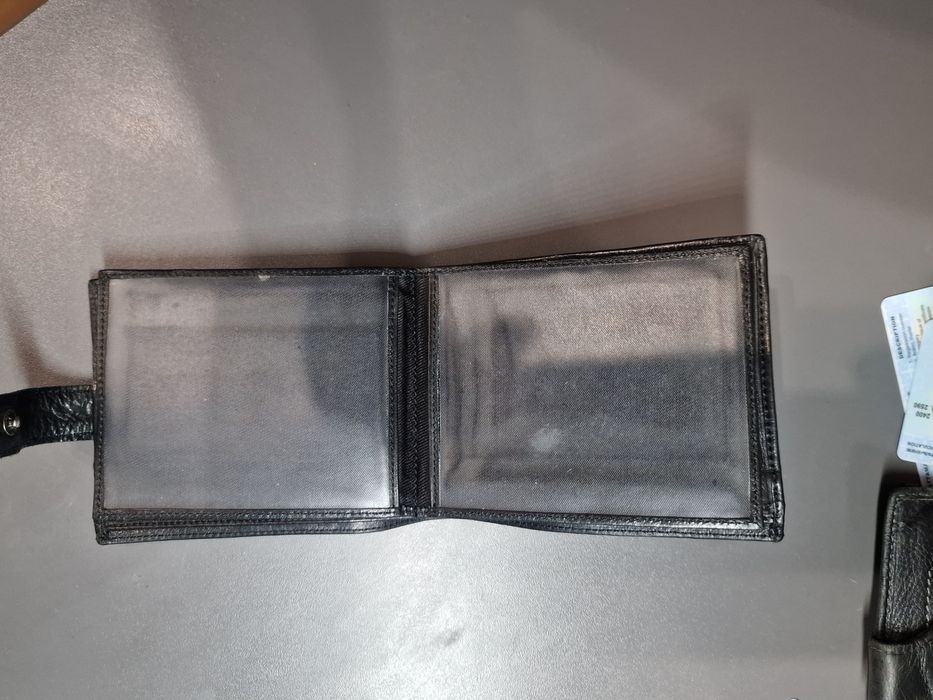 Продам портмоне кожаное