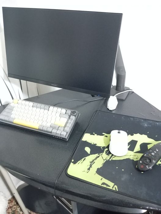 Монитор Samsung продается