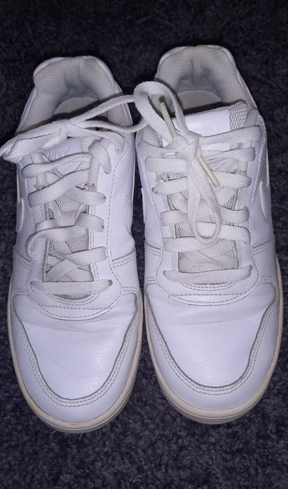 Маратонки Adidas и Найк 37 номер