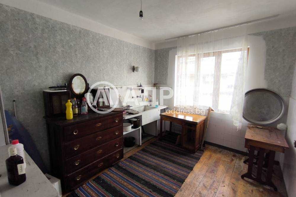 Продава се Къща в Разград, Център - 164 кв.м за 778 €/кв.м - Снимка #4