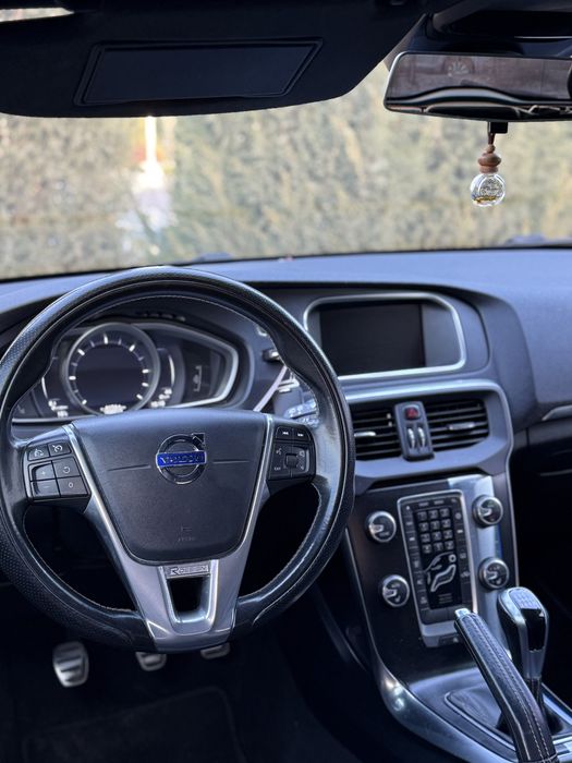 Volvo V40 R-Design 2016