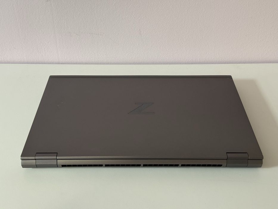 Лаптоп 17.3’FHD IPS RTX A5000 16GB Hp Zbook Fury G8 Core i7-11850H 64GB DDR4 1TB SSD