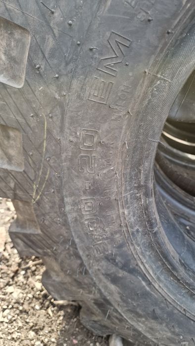 Anvelope excavator 9.00-20 marca Mitas, 14 ply