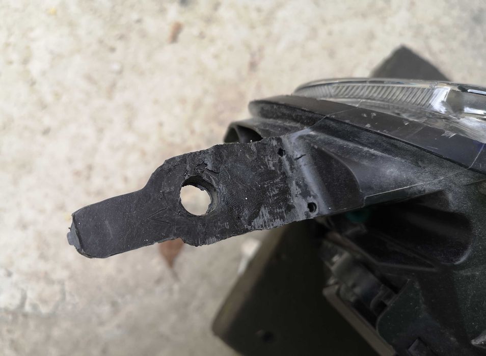 Оригинален фар  Citroen Jumpy 4  Opel Vivaro C  Zafira D Xenon