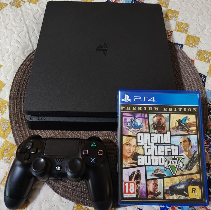 БАРТЕР /ПРОДАЖБА ! Playstation 4 slim като нова+ Оригинална игра GTA 5