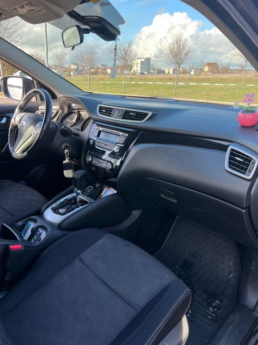 Vând urgent Nissan Qashqai,automată, stare excelentă!