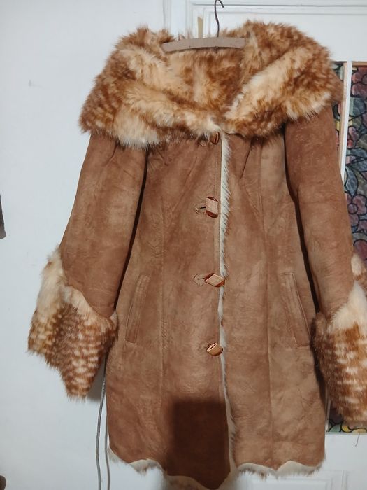 Vand haina de blana superba