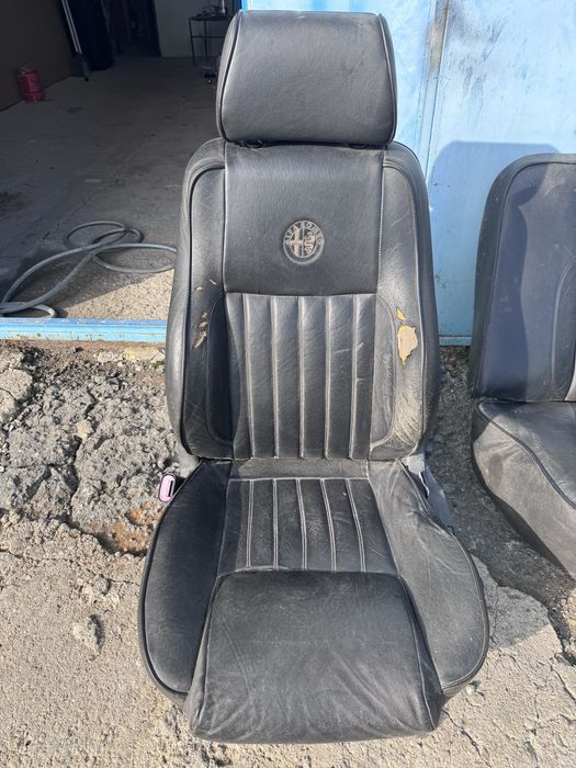 Кожен салон Алфа Ромео 156