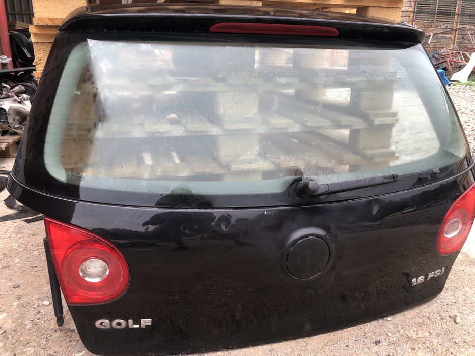 Haion , capota portbagaj Vw Golf 5 cu defect